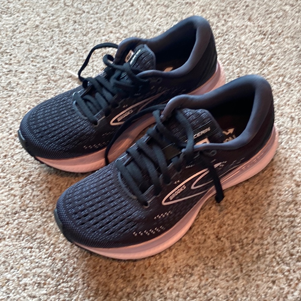 Brooks Glycerin 19 running shoes size 6